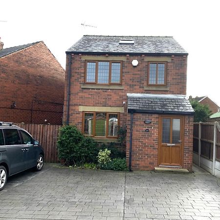 3Br House Ossett-Wakefield, Free Parking 3 Cars Wi Fi Long Stays المظهر الخارجي الصورة