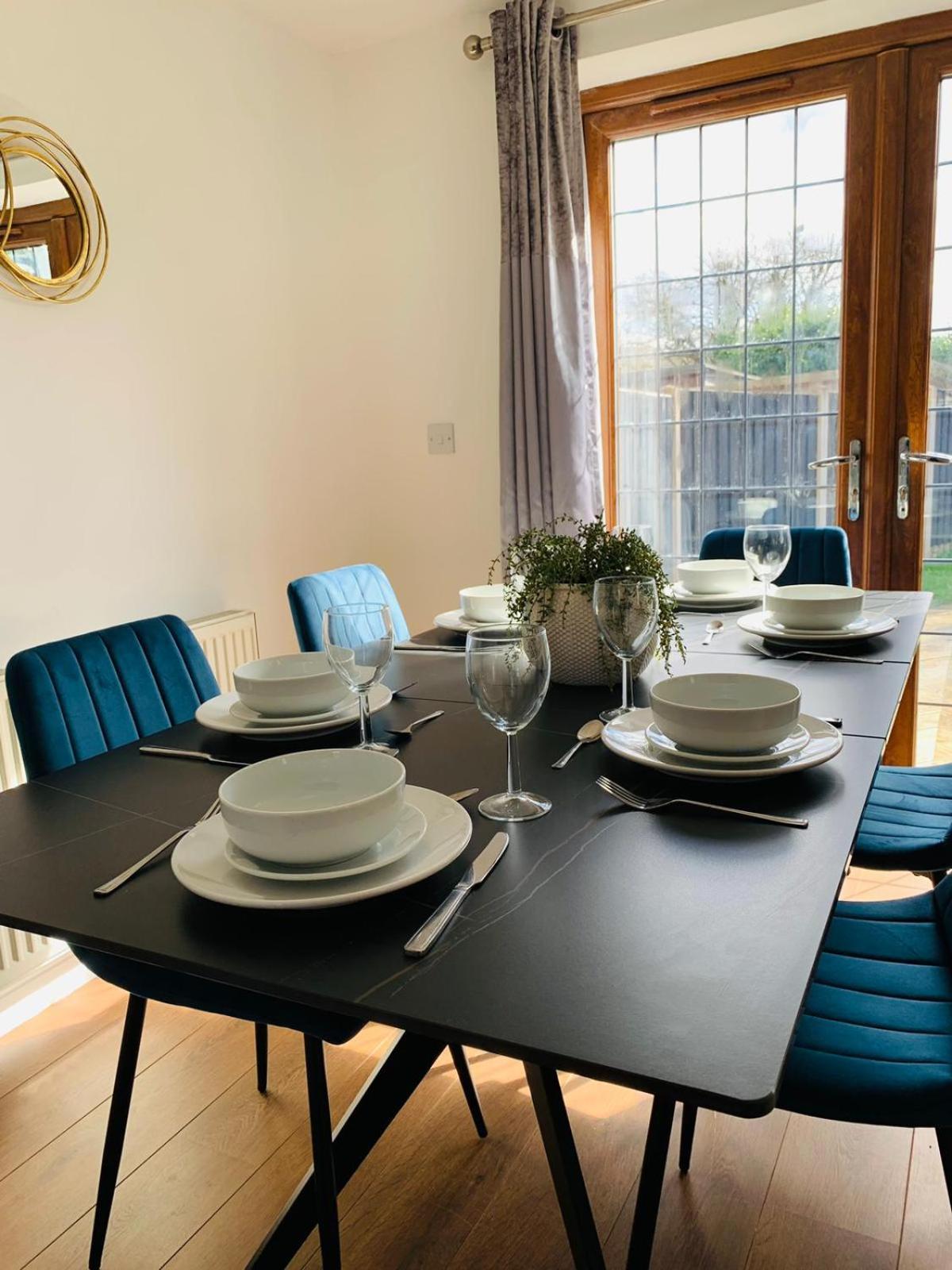 3Br House Ossett-Wakefield, Free Parking 3 Cars Wi Fi Long Stays المظهر الخارجي الصورة